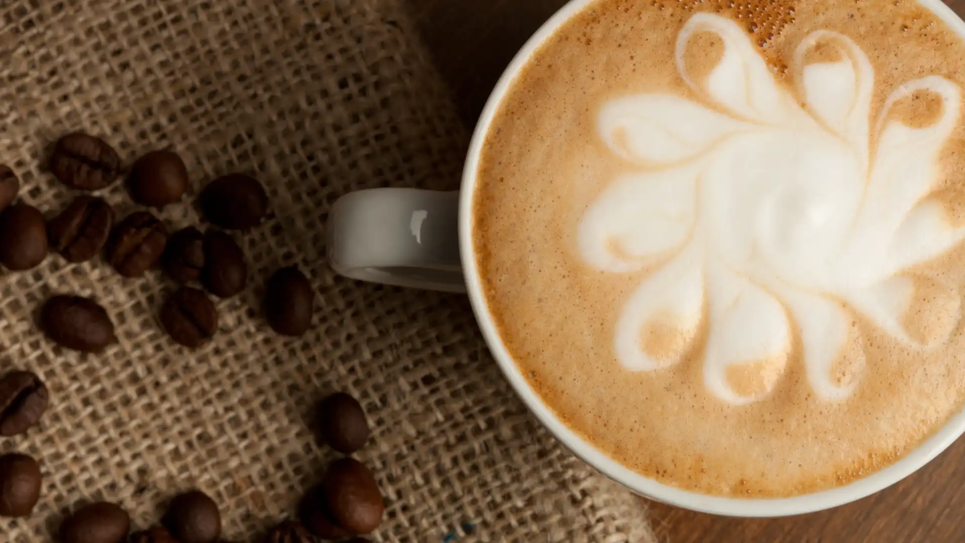 Suasana hangat di kafe